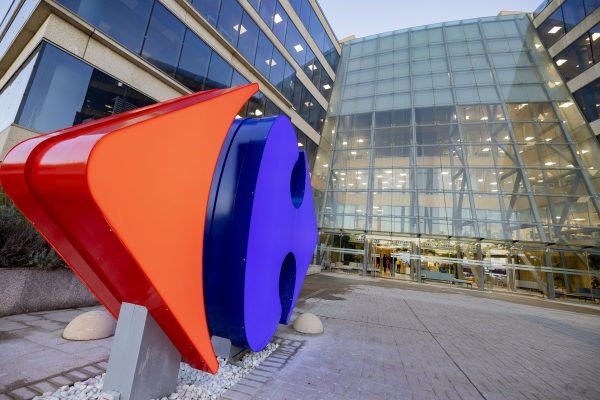 Un ciberdelincuente anuncia la supuesta venta de una base de datos de Carrefour PASS España